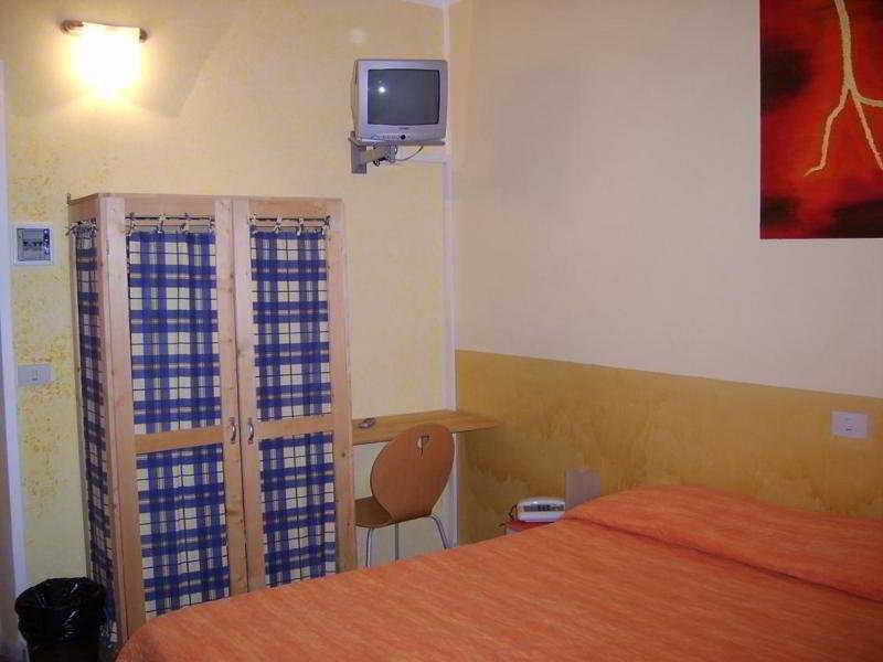 Serena Hotel